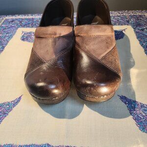 Dansko Patchwork Clog Brown Suede EU 38